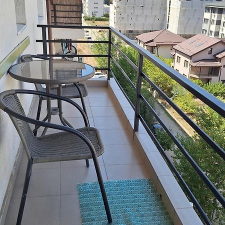 Cazare Apartament 2 Camere Decomandat Militari Chiajna Eksteriør bilde